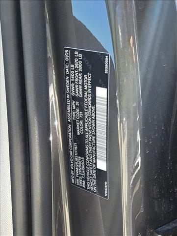 new 2025 Volvo XC60 car, priced at $47,297