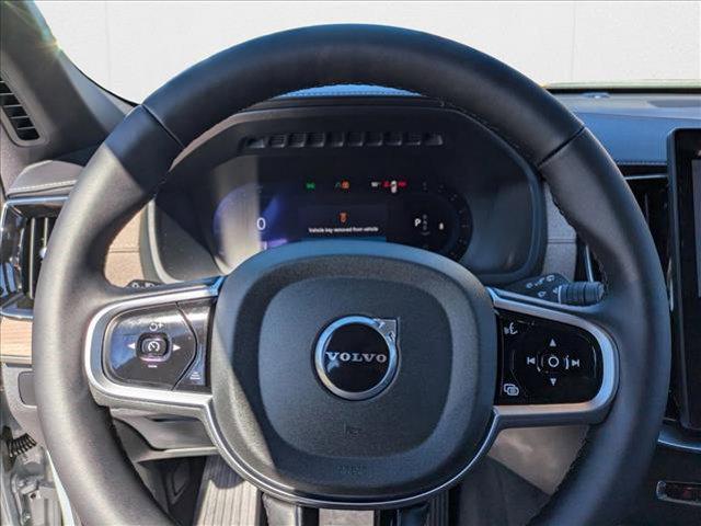 new 2025 Volvo XC90 car, priced at $64,997