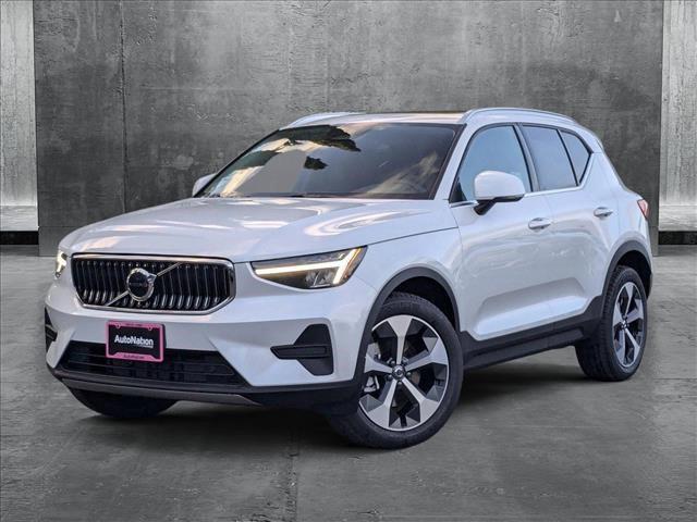 new 2025 Volvo XC40 car, priced at $44,035