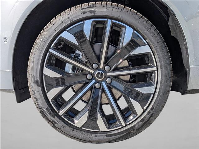 new 2026 Volvo XC60 car, priced at $61,525