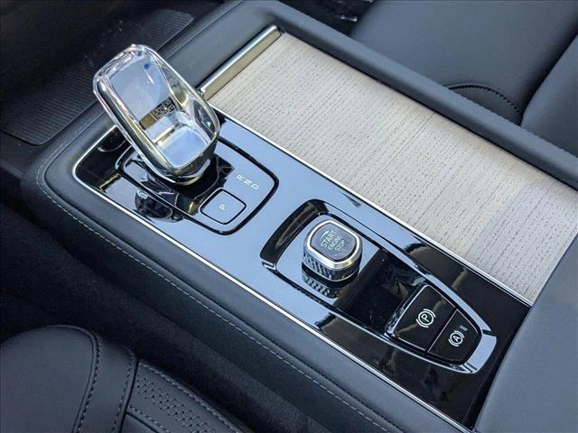 new 2025 Volvo XC90 car, priced at $65,445