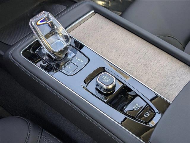 new 2025 Volvo XC90 car, priced at $68,155