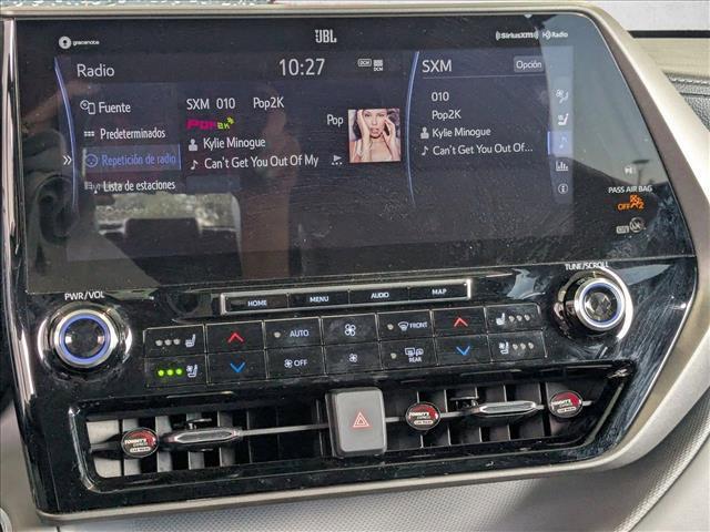 used 2021 Toyota Highlander car, priced at $32,064