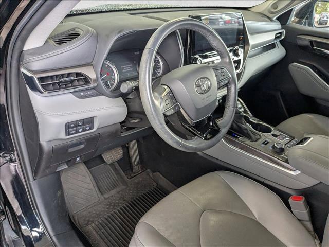 used 2021 Toyota Highlander car, priced at $32,064
