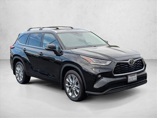 used 2021 Toyota Highlander car, priced at $32,064