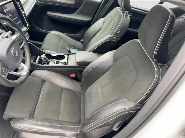 used 2020 Volvo XC40 car, priced at $24,495