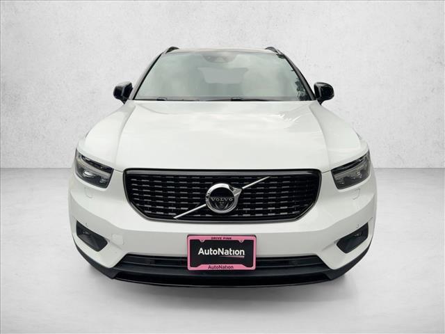 used 2020 Volvo XC40 car, priced at $24,495