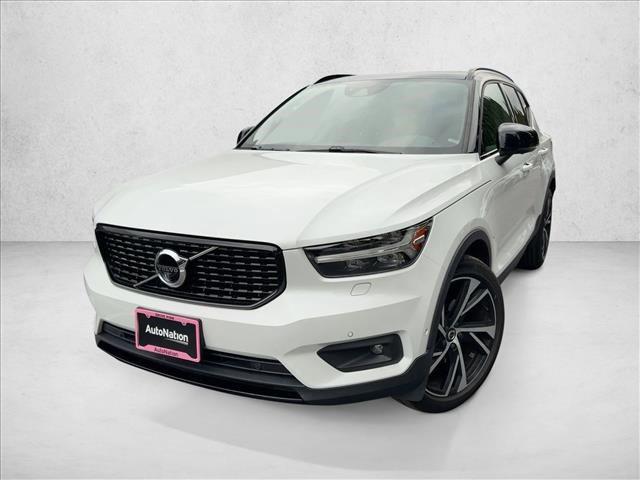used 2020 Volvo XC40 car, priced at $24,495