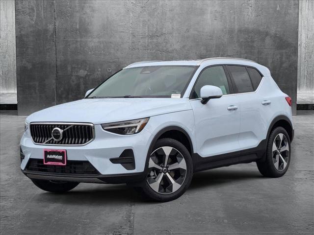 new 2025 Volvo XC40 car, priced at $44,250