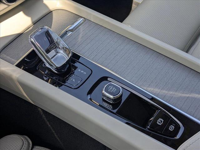 new 2025 Volvo XC60 car, priced at $60,660