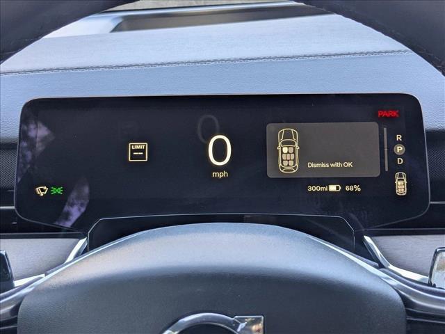 new 2025 Volvo EX90 car, priced at $91,195