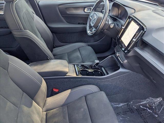 used 2022 Volvo C40 Recharge Pure Electric car, priced at $32,297