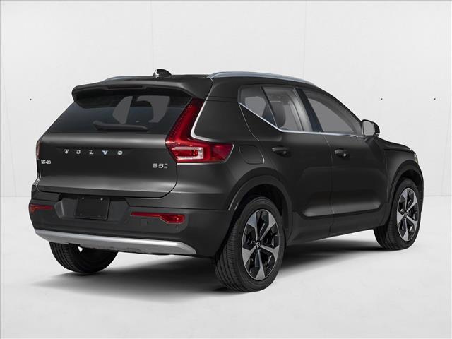new 2025 Volvo XC40 car, priced at $39,397