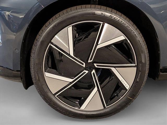 new 2025 Volvo EX90 car, priced at $84,797