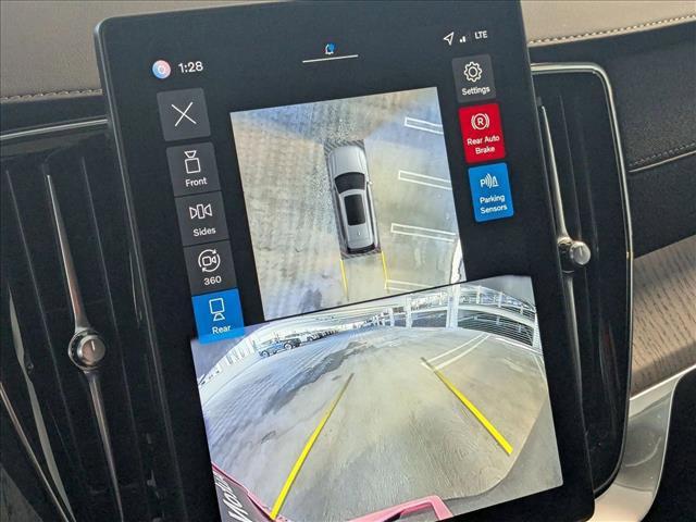 new 2026 Volvo XC90 Plug-In Hybrid car, priced at $84,385