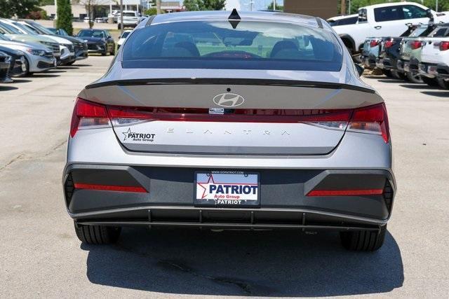new 2025 Hyundai Elantra car, priced at $23,716
