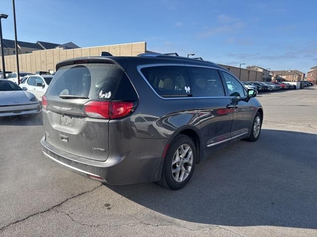 used 2020 Chrysler Pacifica car, priced at $19,000