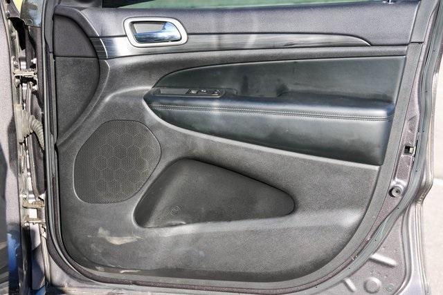 used 2020 Jeep Grand Cherokee car, priced at $21,548