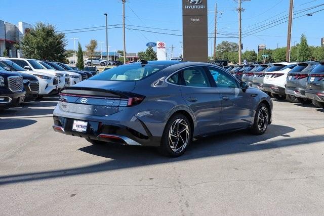 new 2024 Hyundai Sonata car, priced at $29,954