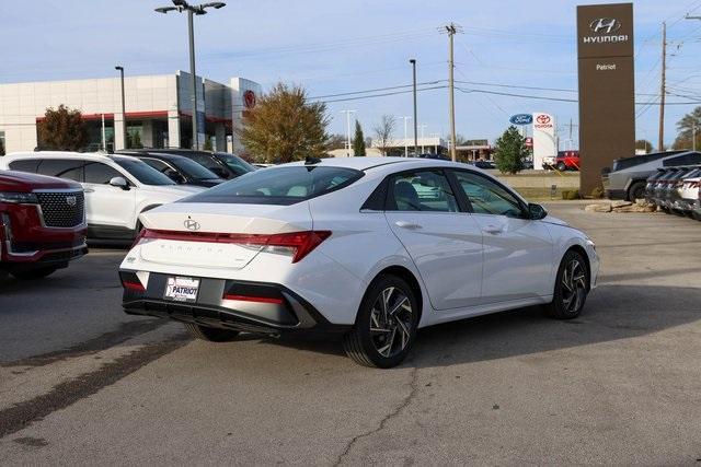 new 2025 Hyundai Elantra HEV car, priced at $30,638