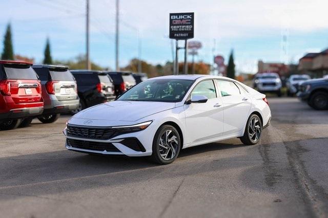 new 2025 Hyundai Elantra HEV car, priced at $30,649