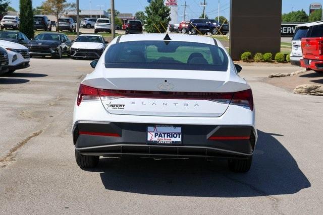 new 2025 Hyundai Elantra car, priced at $22,654