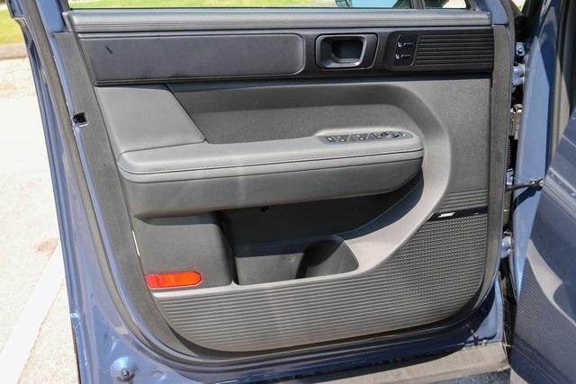 new 2026 Hyundai SANTA FE HEV car, priced at $51,020