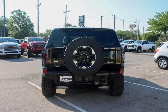 new 2024 GMC HUMMER EV car