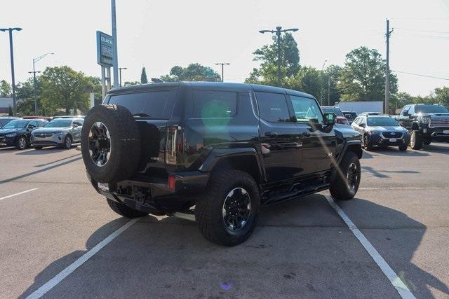 new 2024 GMC HUMMER EV car