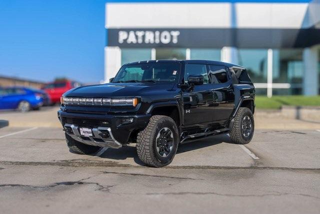 new 2024 GMC HUMMER EV car