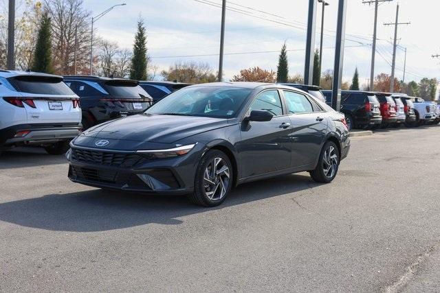 new 2025 Hyundai Elantra car, priced at $22,311