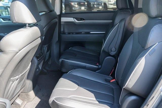 new 2025 Hyundai Palisade car, priced at $42,287
