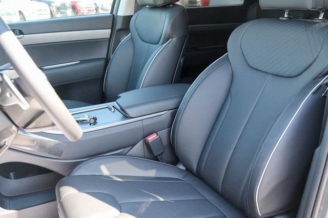 new 2025 Hyundai Palisade car, priced at $42,287