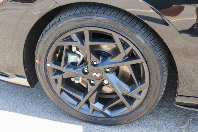 new 2025 Hyundai Elantra car, priced at $27,962