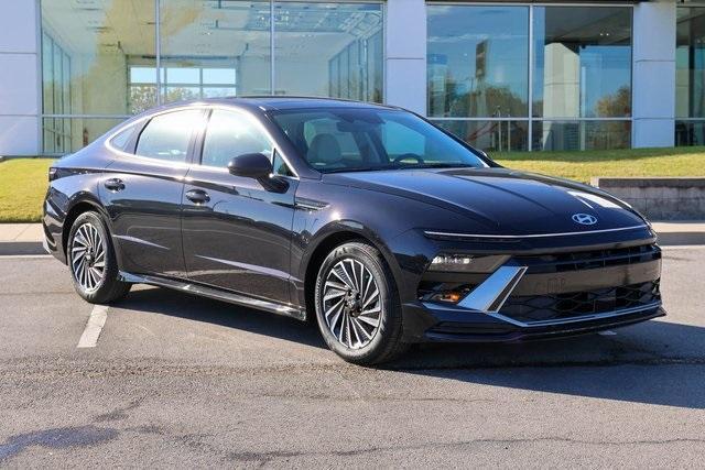 new 2026 Hyundai Sonata Hybrid car, priced at $32,348