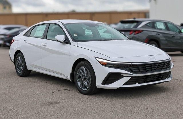 new 2025 Hyundai ELANTRA HEV car, priced at $24,662