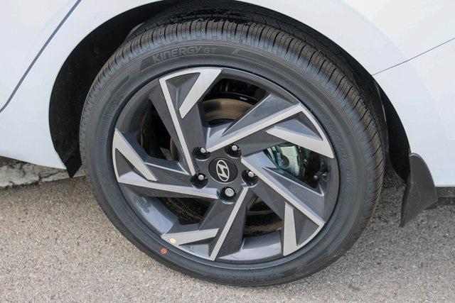 new 2025 Hyundai ELANTRA HEV car, priced at $26,570