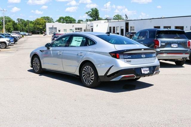new 2025 Hyundai Sonata Hybrid car, priced at $30,688