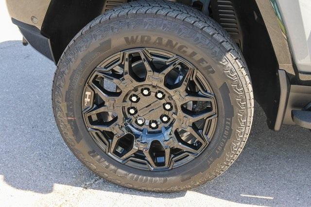 new 2026 GMC HUMMER EV SUV car, priced at $99,760