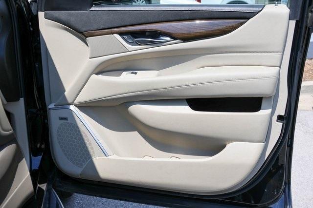 used 2020 Cadillac Escalade car, priced at $38,888