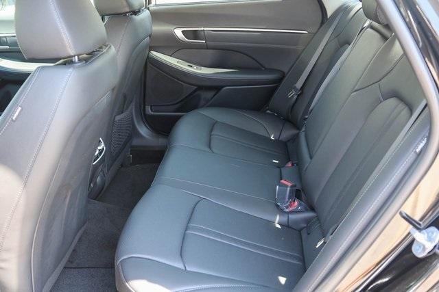 new 2025 Hyundai Sonata Hybrid car, priced at $36,930