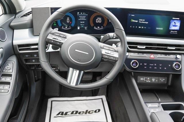 new 2025 Hyundai Sonata Hybrid car, priced at $30,707