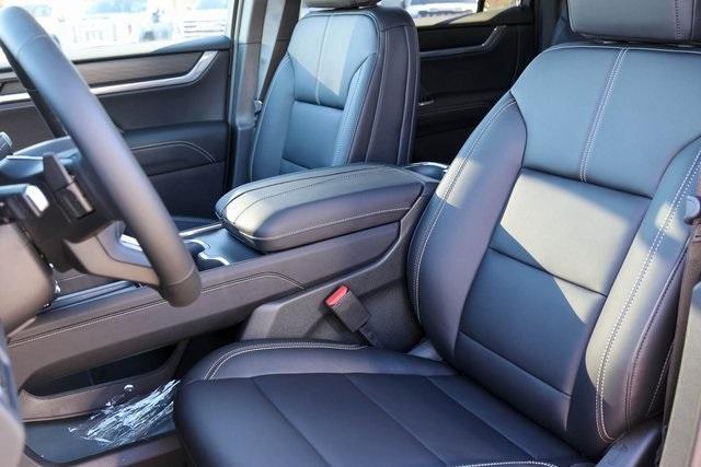 new 2026 GMC Acadia car, priced at $51,215