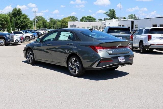 new 2025 Hyundai Elantra car, priced at $23,061