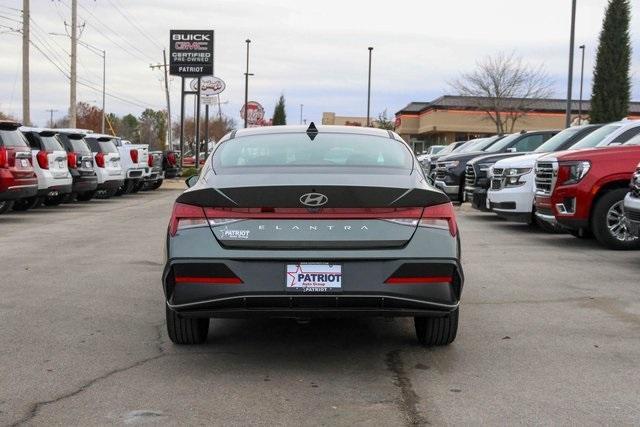 new 2025 Hyundai Elantra car, priced at $26,320