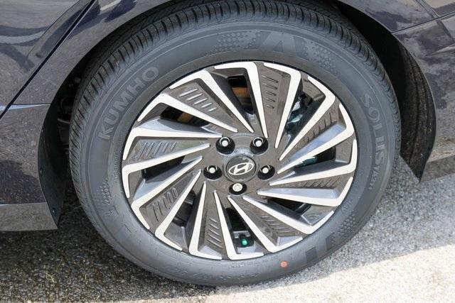 new 2025 Hyundai Sonata Hybrid car, priced at $36,930