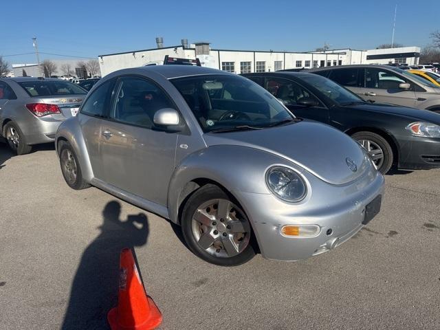 used 2000 Volkswagen New Beetle car, priced at $4,000