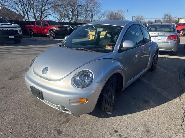 used 2000 Volkswagen New Beetle car, priced at $4,000