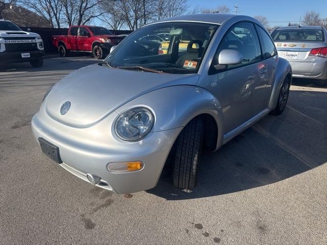 used 2000 Volkswagen New Beetle car, priced at $4,000