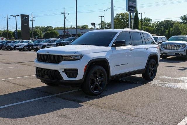 used 2022 Jeep Grand Cherokee car, priced at $26,500